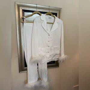 NADINE MERABI Darcie White Feather Pajama Set